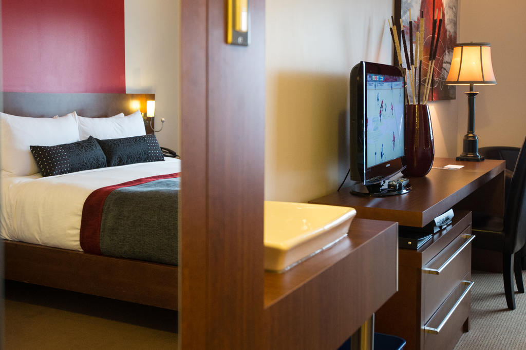 Superior "Tendance" Room 1 King Bed